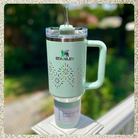 Stanley 40oz Stainless Steel H2.0 FlowState Quencher Tumbler Seaglass Gloss NWT - Picture 3 of 9